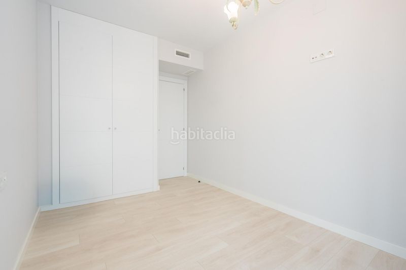 Foto c6277f33-8bde-4433-a390-f99d120f73d5. Pis amb calefacció aparcament piscina a Malilla Valencia