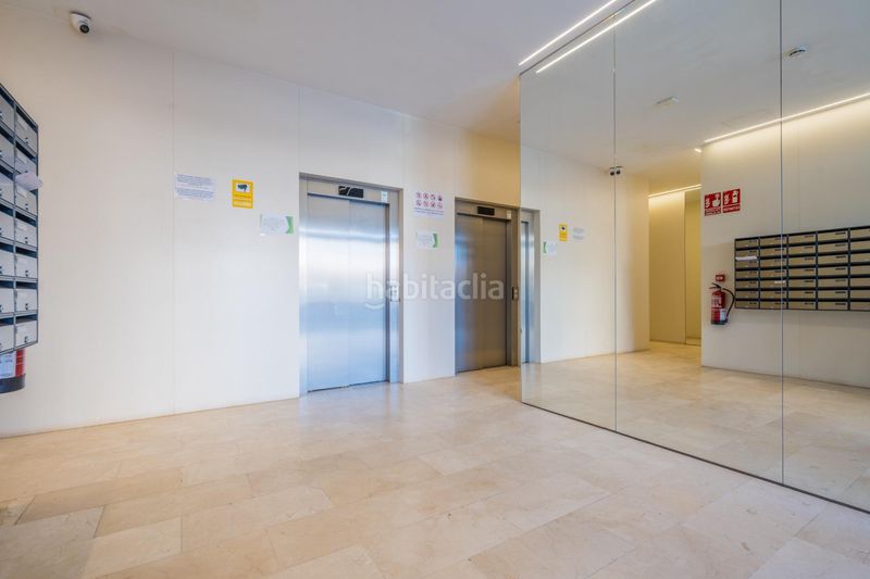 Foto f8436ec7-d157-4b74-9720-1eb0e2c530bf. Pis amb calefacció aparcament piscina a Malilla Valencia