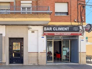 Traspàs Local Comercial  Calle del grabador jordán. Venta y traspaso de un bar en la fonteta de san luis