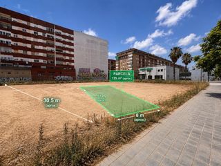 Wohngrundstück in El Castellar i l'Oliverar. Excelente oportunidad parcela  en malilla  mayor proyección de v