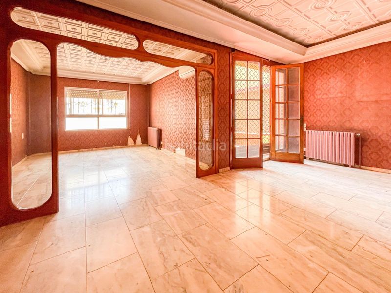 Foto 6c0636d2-f4a5-455c-aa20-ba55a563cdc6. Casa precioso chalet en el centro . en Catarroja