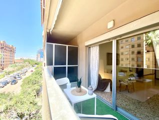 Flat in Malilla. Amplio piso en malilla, valencia  ideal para familias