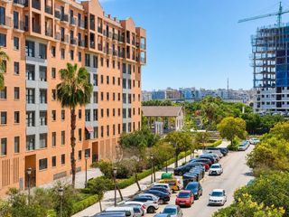 Pis a Malilla. Amplio piso en malilla, valencia  ideal para familias