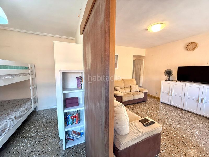 Foto f4cfdff6-7e5c-4b5c-b5a6-e9ff1079a130. Pis a Mont Olivet Valencia