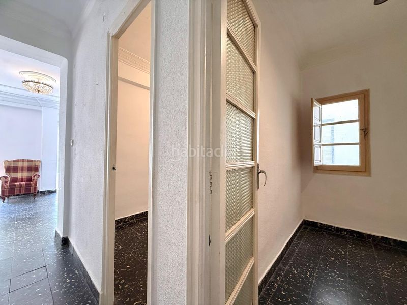 Foto dd9d4743-f594-4181-afce-1aaef5bdc503. Pis a Russafa Valencia