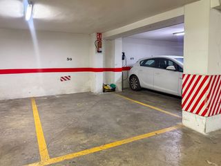 Car parking in Calle de Juan Ramón Jiménez