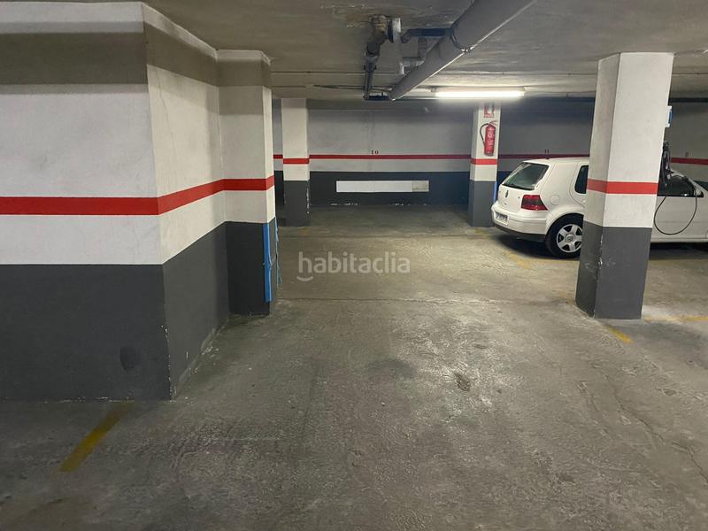 Foto 4ef4ec47-f253-49a4-b0c4-b2954a6487d7. Autoparkplatz in Malilla Valencia