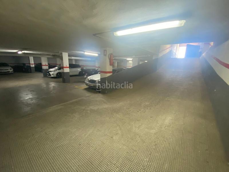 Foto 70c45623-d0c2-4b33-9a35-6091d9f16885. Autoparkplatz in Malilla Valencia
