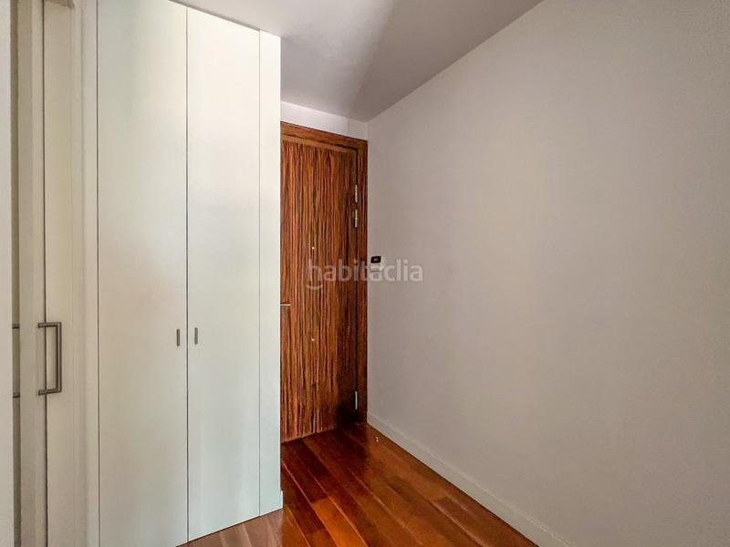 Foto b8601330-c151-41e5-9680-e89c7fcf8b33. Alquiler ático en calle mosen femades 3 ático de lujo en alquiler en pleno centro en Valencia