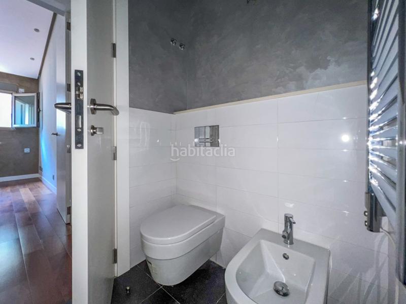 Foto 2d93b445-b347-4d11-8d58-37dc93d351c8. Location attique dans calle mosen femades 3 dans Sant Francesc Valencia