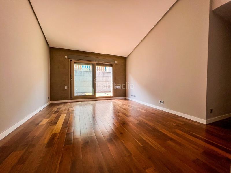 Foto 899c19d9-facb-427b-92c3-895b3f04891d. Location attique dans calle mosen femades 3 dans Sant Francesc Valencia
