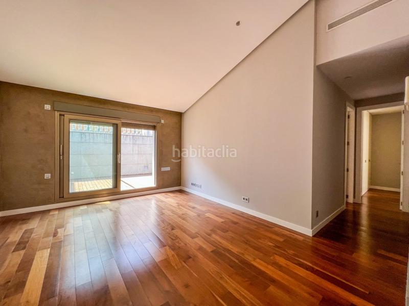 Foto d0bc848a-771e-4d1d-a2f2-72652c39ecd4. Location attique dans calle mosen femades 3 dans Sant Francesc Valencia