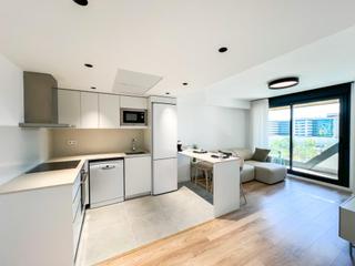 Lloguer Pis a Avenida avenida fernando abril martorell 28. Piso de diseño amueblado en residencial la tipuana