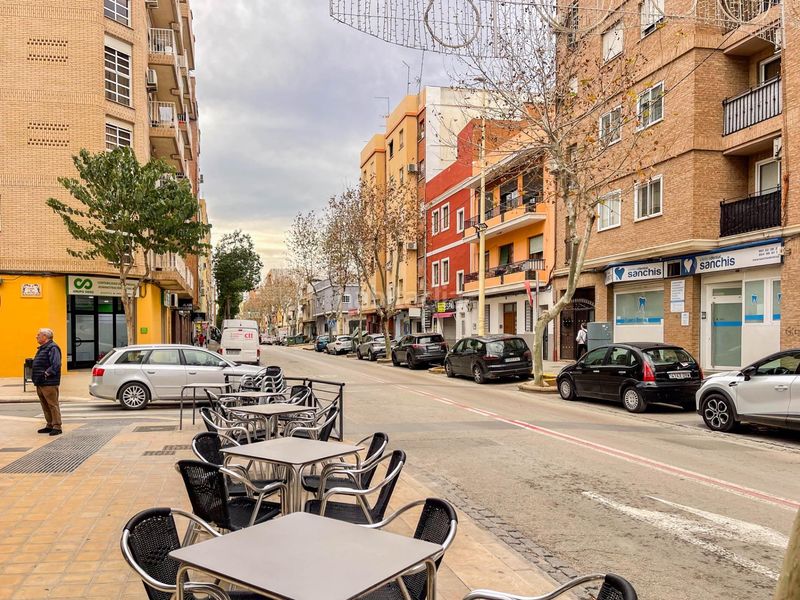 Foto 542eac9a-e56c-4605-9612-01b219efa12c. Local comercial a carretera carretera de ribarroja 69 a Manises