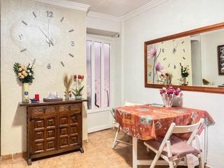 Appartement en En Corts - Doctor Waksman. Venta nuda propiedad en cplus ultra