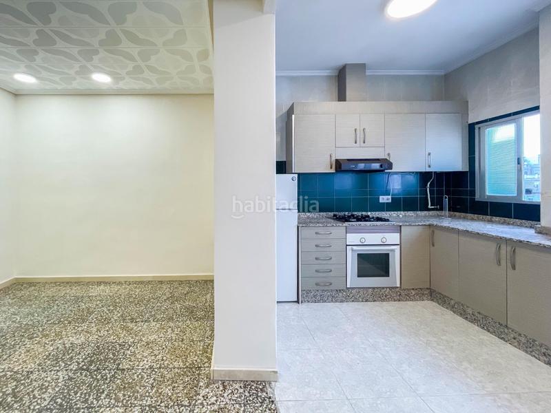 Foto 98b4bfac-120d-43ea-b451-4e04e46f105d. Location appartement dans peris y valero 98 dans En Corts - Doctor Waksman Valencia