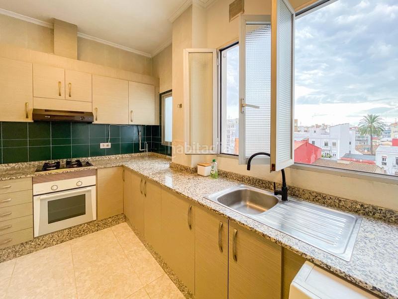Foto ba2ab85a-37f2-4e37-8ef1-52d936fae0b1. Location appartement dans peris y valero 98 dans En Corts - Doctor Waksman Valencia