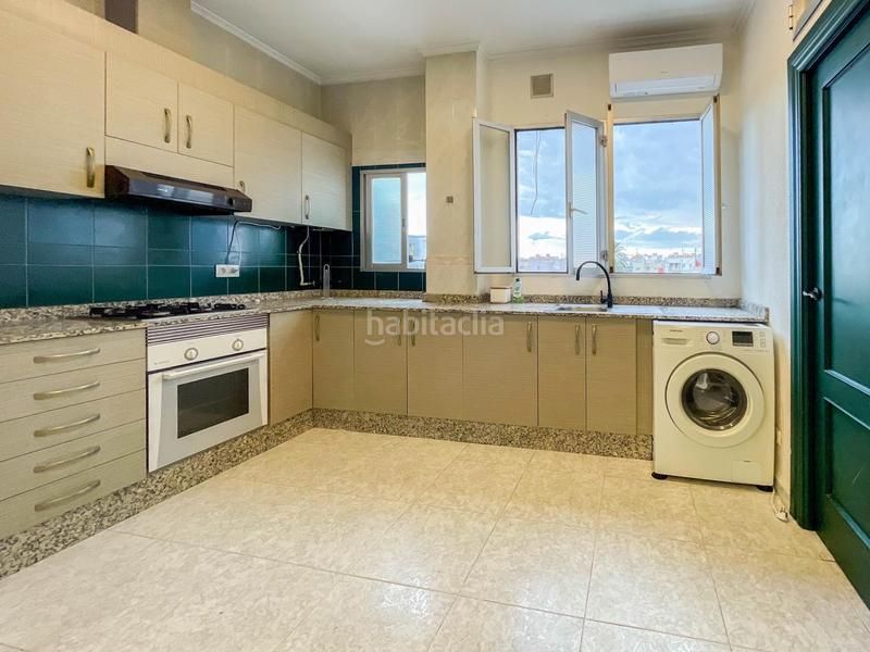 Foto e38c020f-be2b-4cc9-bcc0-931a41f41f29. Location appartement dans peris y valero 98 dans En Corts - Doctor Waksman Valencia