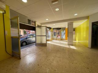 Local Comercial a El Carmen. Venta de local comercial en manises.
