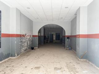 Local Comercial a Mont Olivet. Oportunidad de negocio en valencia