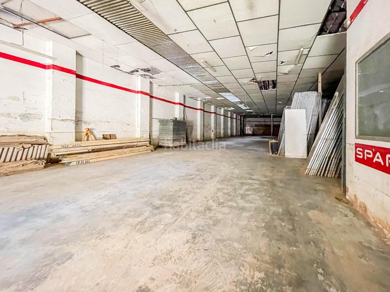 Foto 5313f35d-d4ae-477a-800c-0b26a9f9a4b6. Local comercial a carretera alba 11 a La Torre Valencia