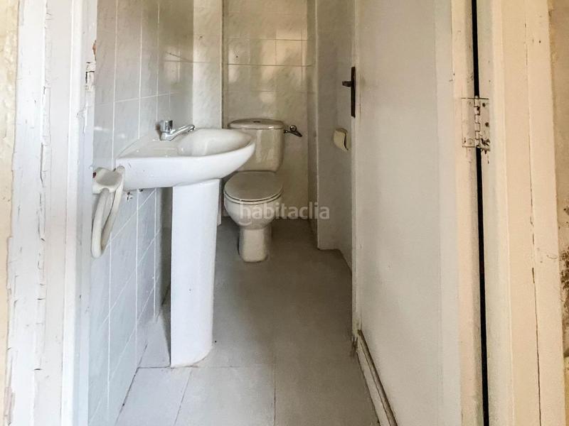 Foto 9ac4d232-a2aa-40e8-a06f-dff5b4713bf3. Local comercial a carretera alba 11 a La Torre Valencia