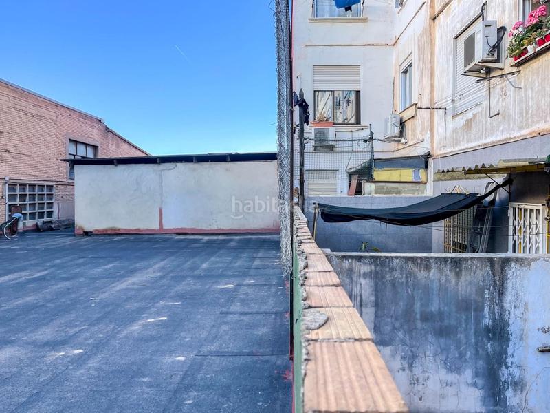 Foto cddcf6f9-34fc-42c2-a1dc-b46e4a0c3e61. Local comercial a carretera alba 11 a La Torre Valencia