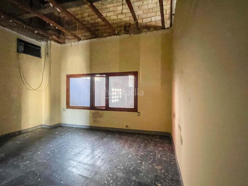 Foto ebf6f251-f45a-4876-b43d-3935b27d087f. Local comercial a carretera alba 11 a La Torre Valencia