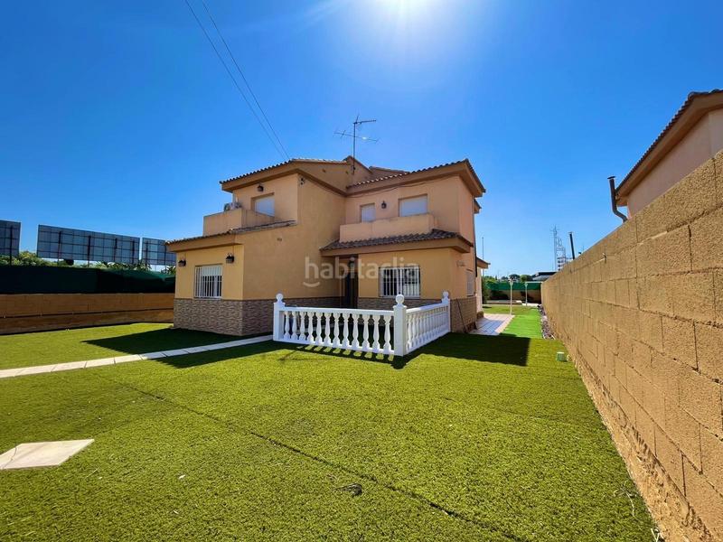 Foto ab973cbe-d9fa-433d-b542-c9d4439bd02c. Chalet mit parking pool in El Paraíso-Los Almendros Eliana (l´)