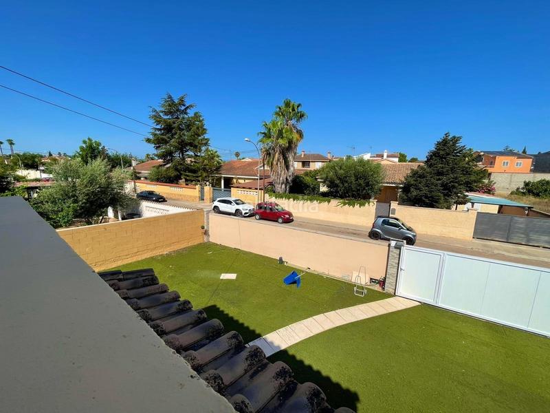 Foto eec9d174-3dae-4bdd-8e9e-1e68a5fe6101. Chalet mit parking pool in El Paraíso-Los Almendros Eliana (l´)