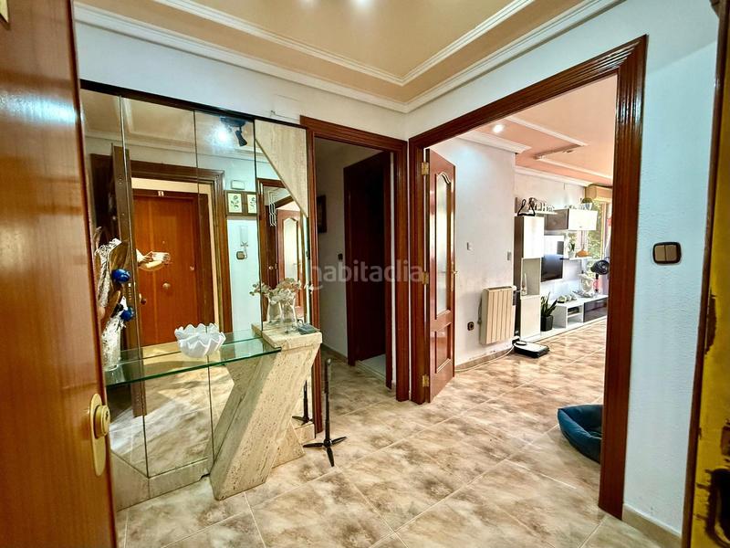 Foto d7c5b32d-5d2a-4f6d-ab3c-620beee46712. Pis a calle juan ramon jimenez 72 a Malilla Valencia