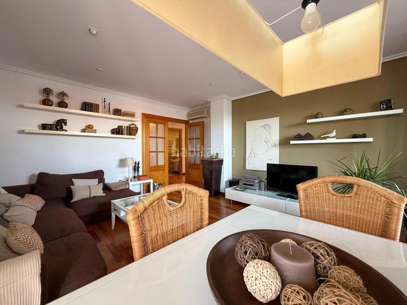 Foto 28d941fb-67b3-42fd-9894-fca8c226ec2c. Àtic amb calefacció aparcament a Malilla Valencia