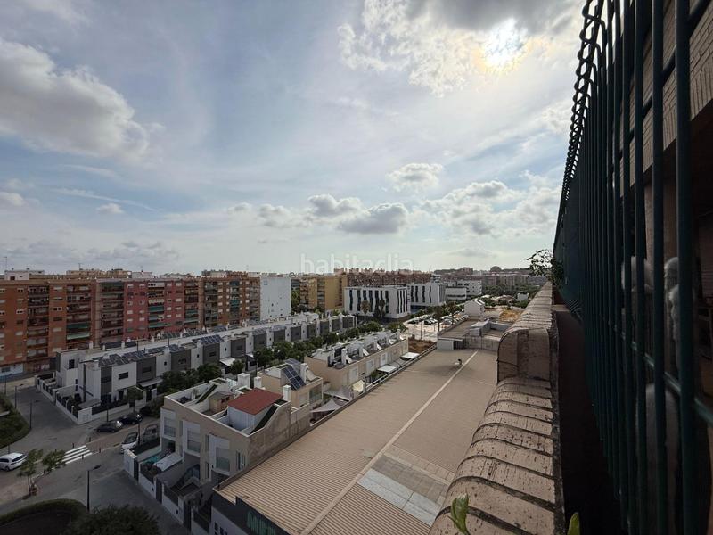 Foto 469a5eb4-6f8b-46aa-93af-a190ce91d954. Àtic amb calefacció aparcament a Malilla Valencia