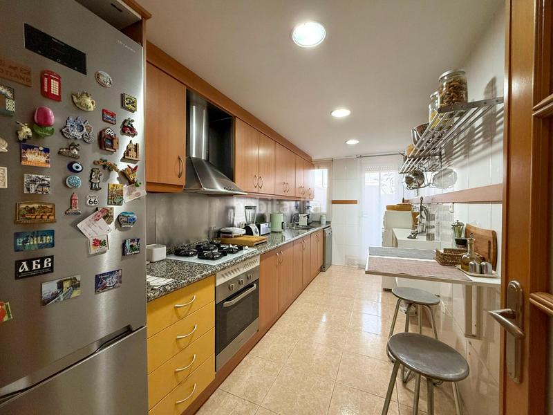 Foto 6837e233-f5a9-41fd-b39f-e9ec233ded7d. Àtic amb calefacció aparcament a Malilla Valencia