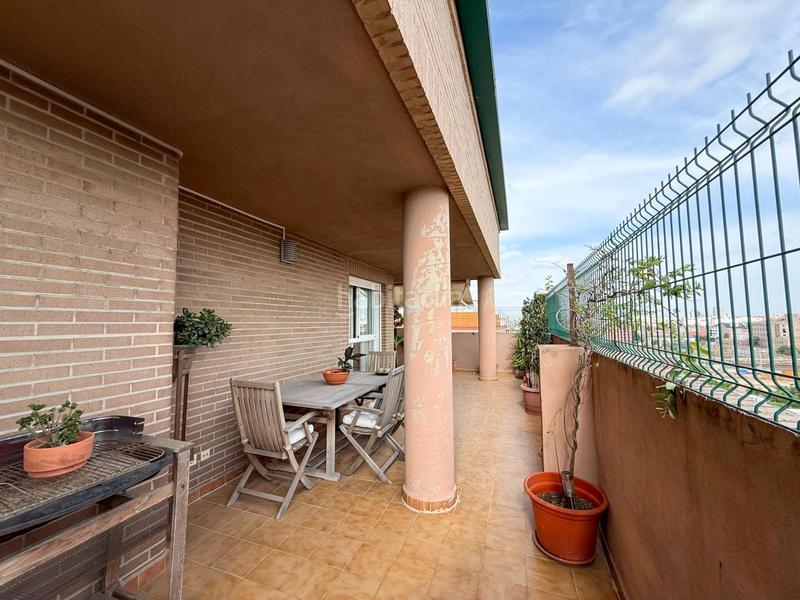 Foto 75a7d494-0546-447a-b4b7-df69f5779d83. Àtic amb calefacció aparcament a Malilla Valencia