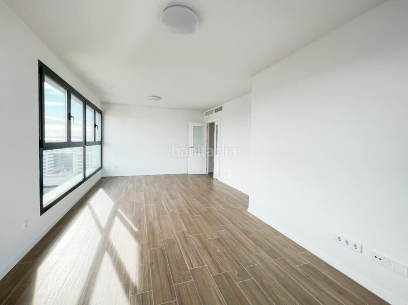 Foto 48524673-86b8-4e8e-a010-f411fe6a0301. Alquiler piso vivienda en alquiler en torre iberia Malilla en Valencia