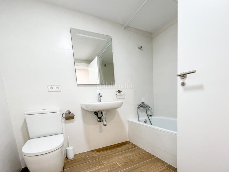 Foto e1a5da0d-4797-420f-9be8-1c84d4a1dbe7. Alquiler piso vivienda en alquiler en torre iberia Malilla en Valencia