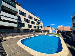Rent Ground floor in Núcleo Urbano. Planta baja con encanto en la pobla de vallbona, junto a la elia