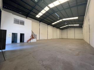 Affitto Capannone industriale in Calle escudillers 6. Amplia nave industrial en alquiler en alcasser  ideal para tu ne
