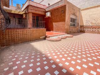 Casa  Doctor gomez ferrer. Casa en venta en catarroja