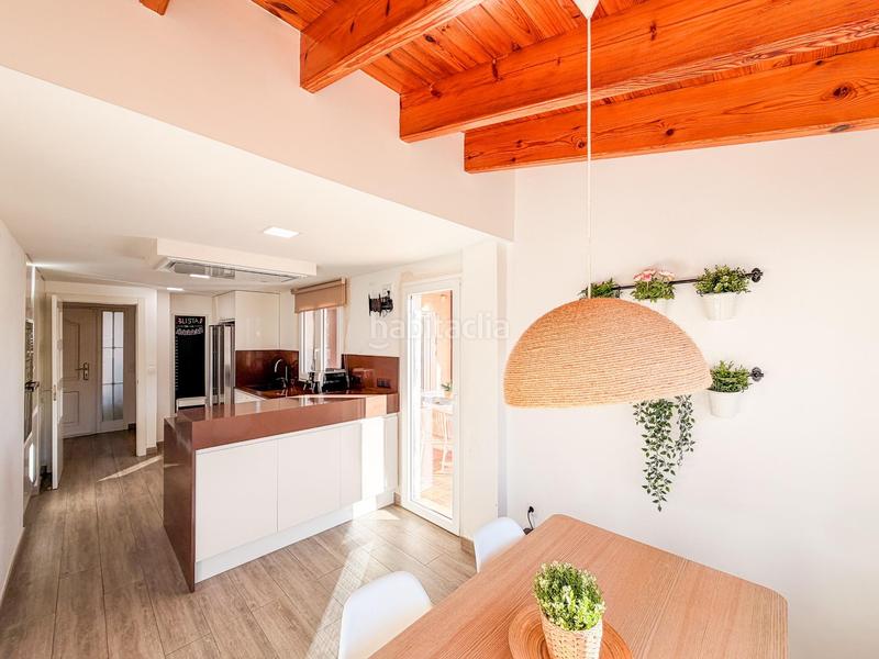 Foto 4007985d-160d-45ed-a5ed-1f7c6cdab07e. Xalet amb calefacció aparcament piscina a Riba - roja de Túria