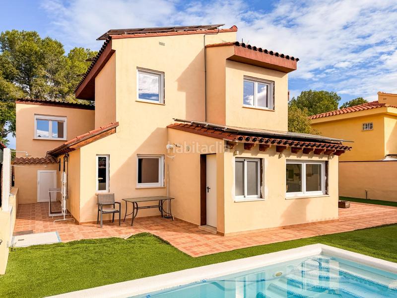 Foto 486f1ab7-5aab-48b1-a65f-4cdc18c363db. Xalet amb calefacció aparcament piscina a Riba - roja de Túria