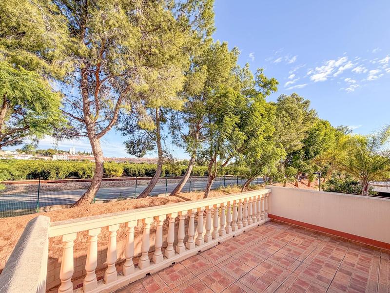 Foto 6380aba1-f290-4e31-b5ef-48ac6ad34cf8. Xalet amb calefacció aparcament piscina a Riba - roja de Túria