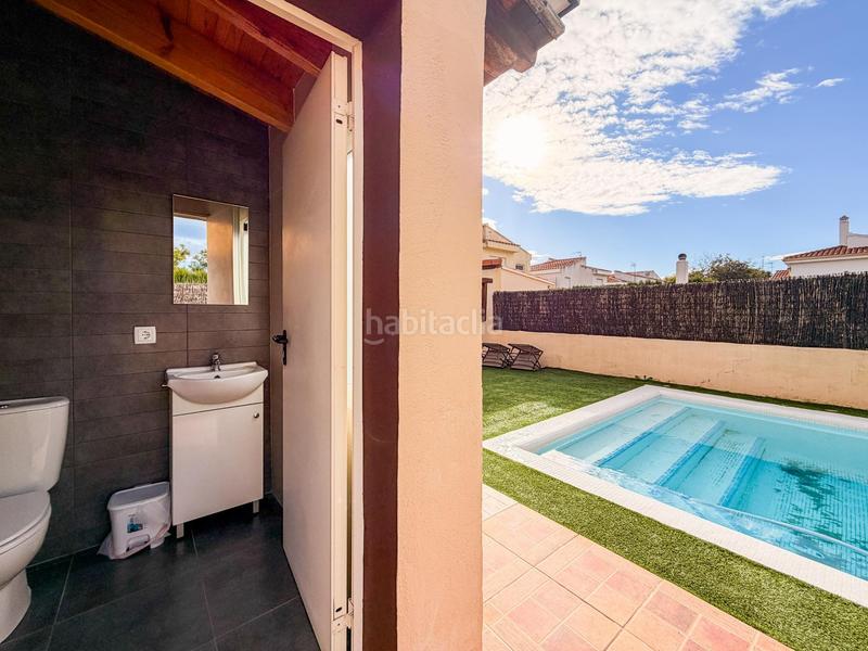 Foto 7a9fe318-33b3-44dc-8156-f628f351f0fe. Xalet amb calefacció aparcament piscina a Riba - roja de Túria