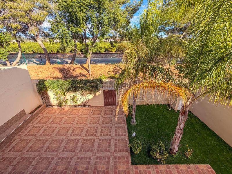 Foto b591b47b-c039-4ed8-8a5a-0276a0b5dbe9. Xalet amb calefacció aparcament piscina a Riba - roja de Túria