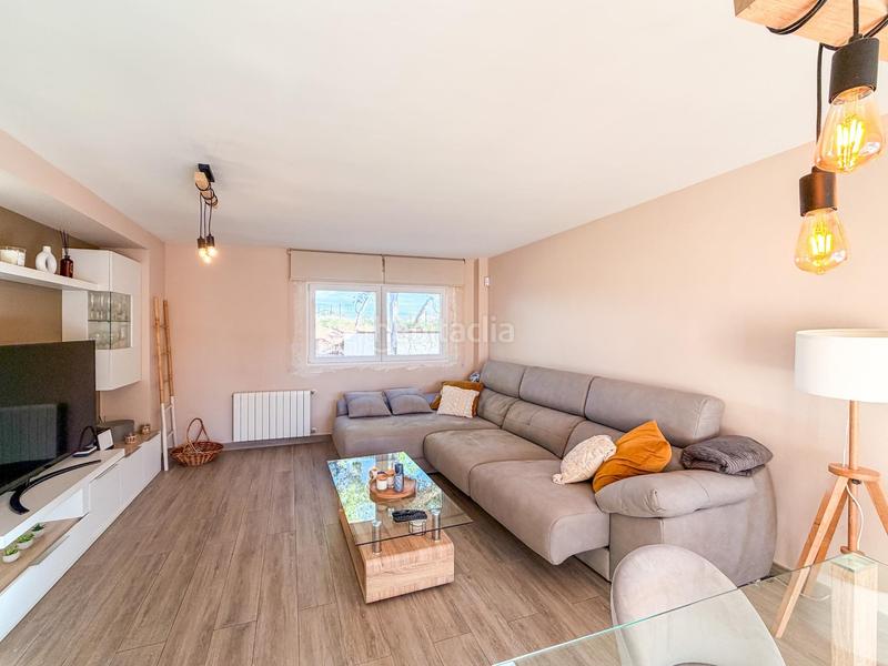 Foto da1737b5-5186-4f7c-8697-5c731c5f4681. Xalet amb calefacció aparcament piscina a Riba - roja de Túria