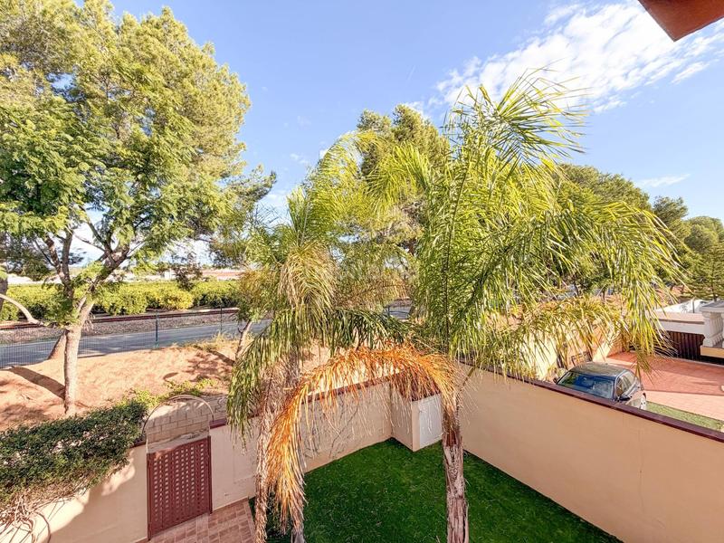 Foto e3fe3699-895a-4071-9486-09d6f00b952b. Xalet amb calefacció aparcament piscina a Riba - roja de Túria