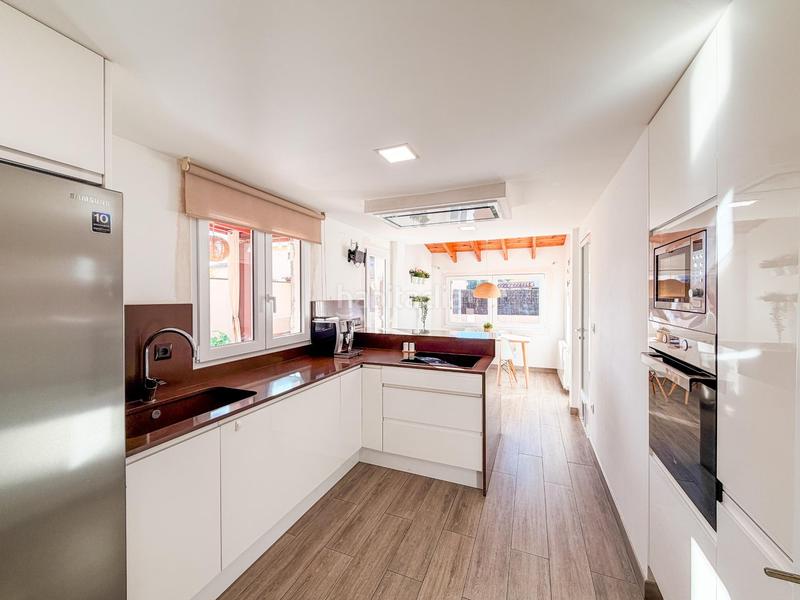 Foto f00862d0-4122-4743-b64f-9aaeb774c2fe. Xalet amb calefacció aparcament piscina a Riba - roja de Túria