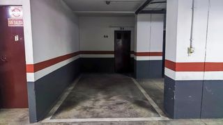 Aparcament cotxe a Avenida del Instituto Obrero de Valencia