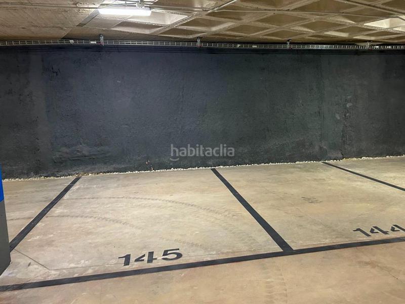 Foto 76a38df9-2360-4586-8a5a-3a2b5fd8435f. Posto auto in calle calle borrasca in Camí Reial Valencia